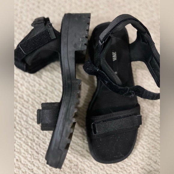 Zara Sandal with Adjustable Padded Straps - Picture 3 of 4